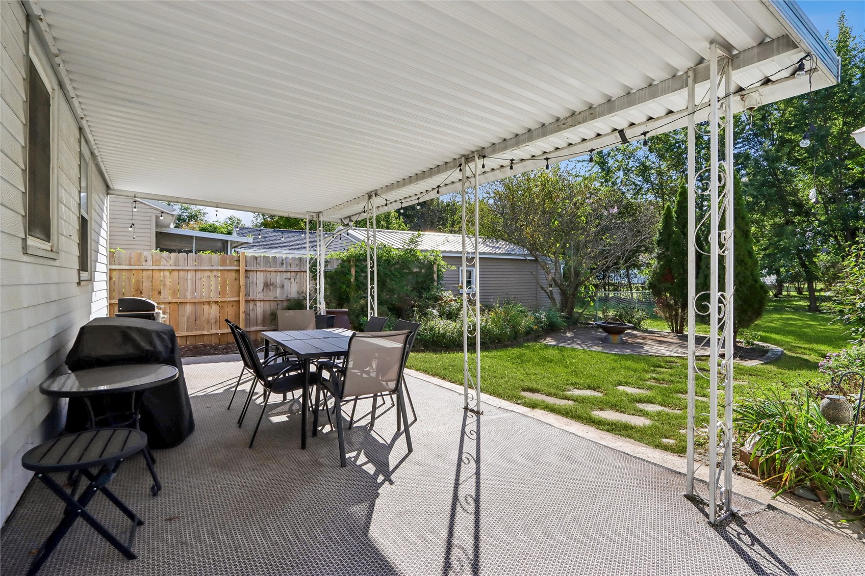 2911 Meadowbrook Drive SE Cedar Rapids IA 52403