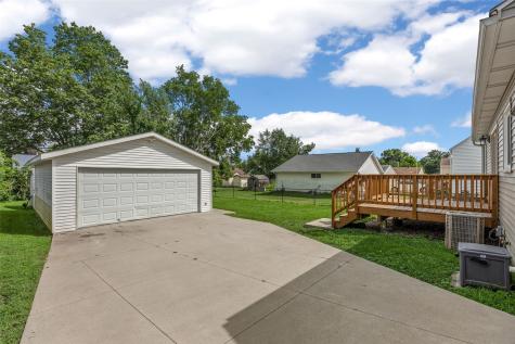 229 21st Street NW Cedar Rapids IA 52405