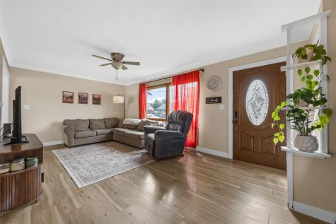 229 21st Street NW Cedar Rapids IA 52405