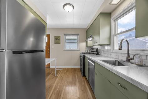 229 21st Street NW Cedar Rapids IA 52405