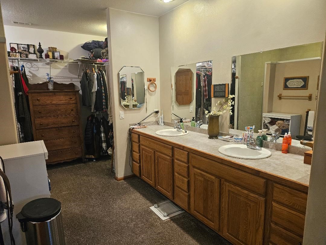 1326 Lakeshore Drive Brooklyn IA 52211