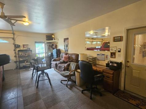 1326 Lakeshore Drive Brooklyn IA 52211
