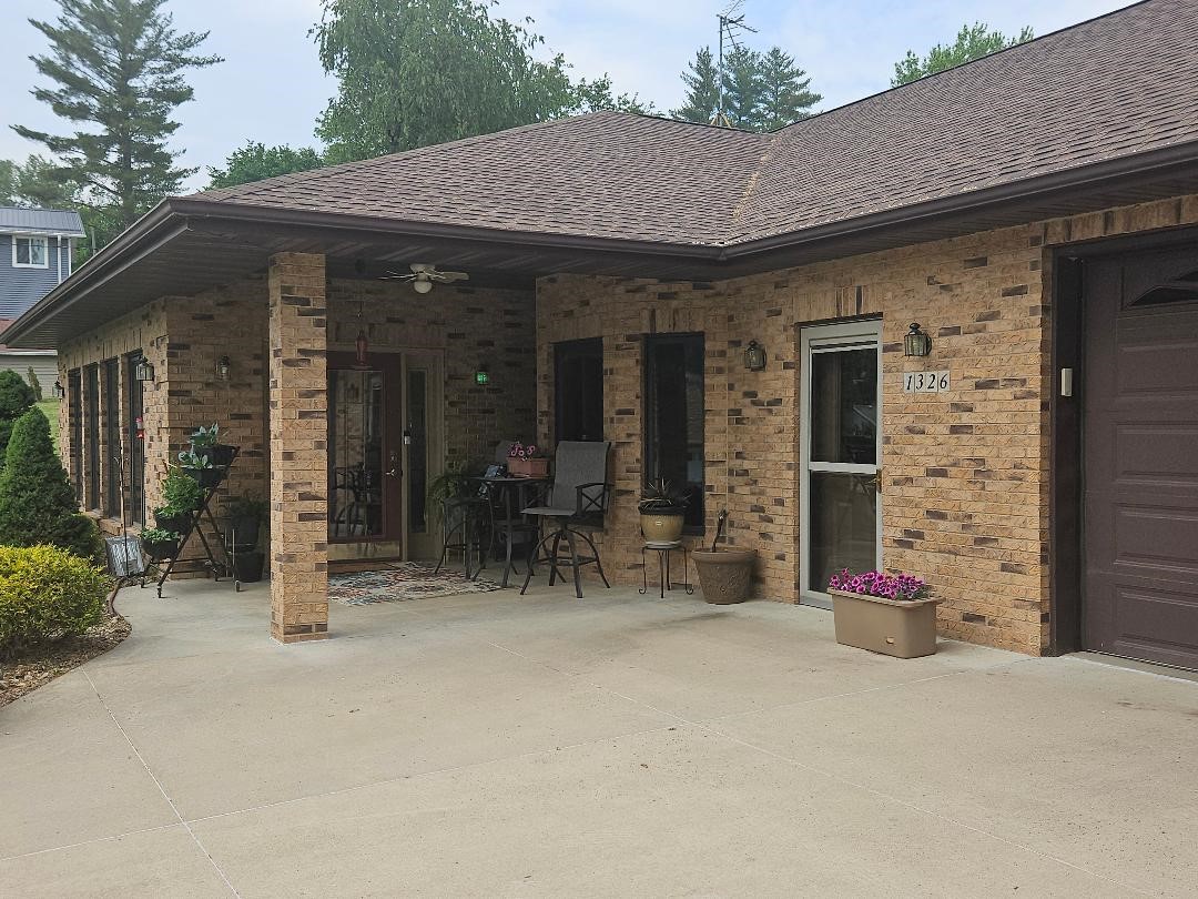 1326 Lakeshore Drive Brooklyn IA 52211