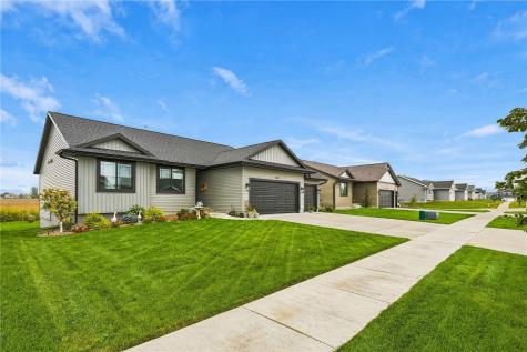 1318 Beringer Court NE Cedar Rapids IA 52402