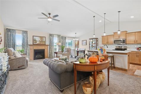 1318 Beringer Court NE Cedar Rapids IA 52402