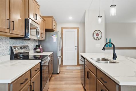 1318 Beringer Court NE Cedar Rapids IA 52402