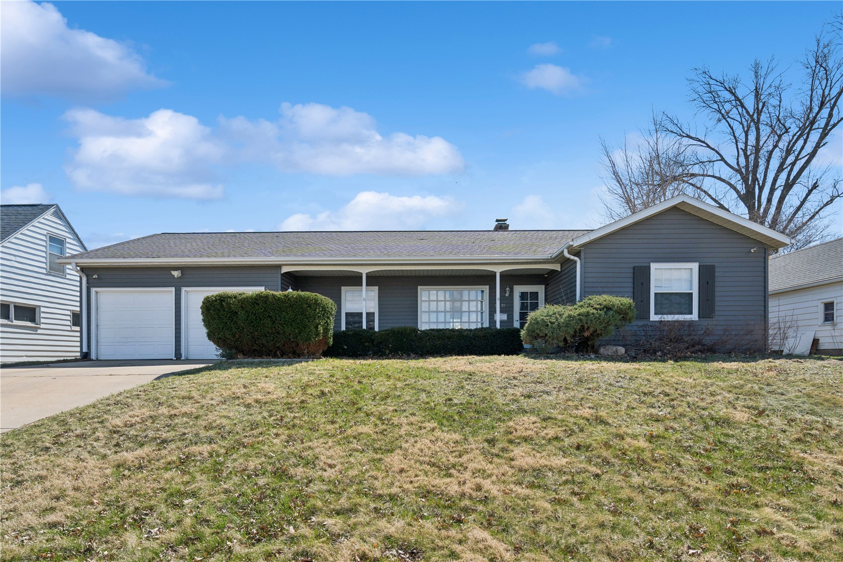 Cedar Rapids IA, 2421 10TH Avenue SW
