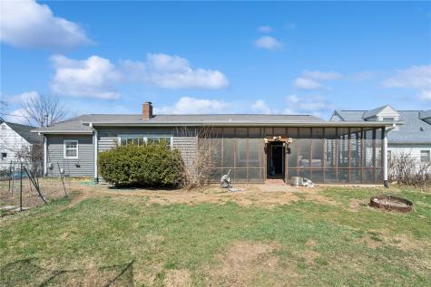 2421 10th Avenue SW Cedar Rapids IA 52404