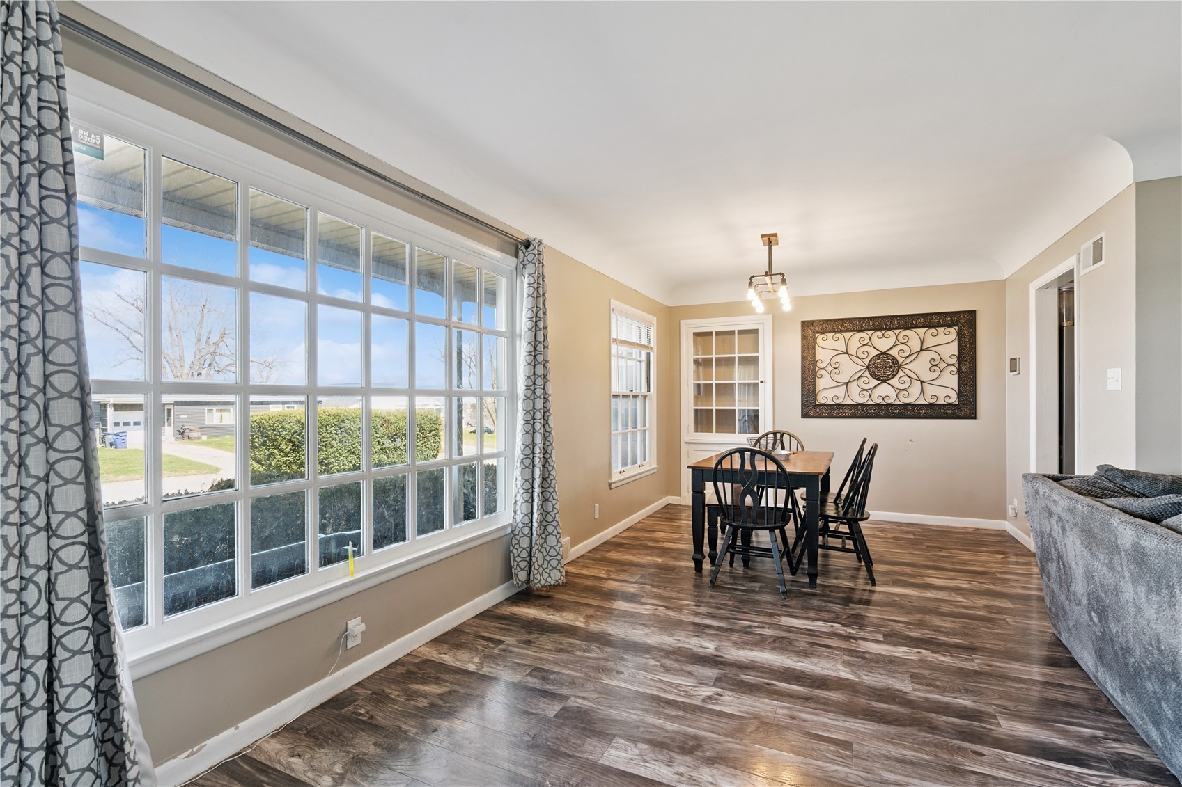 2421 10th Avenue SW Cedar Rapids IA 52404