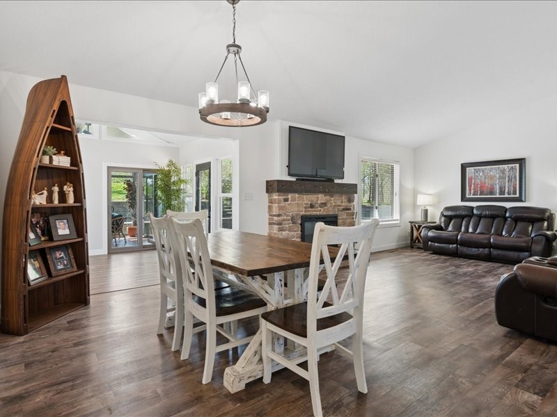 2698 Hidden Valley Trail NE Solon IA 52333