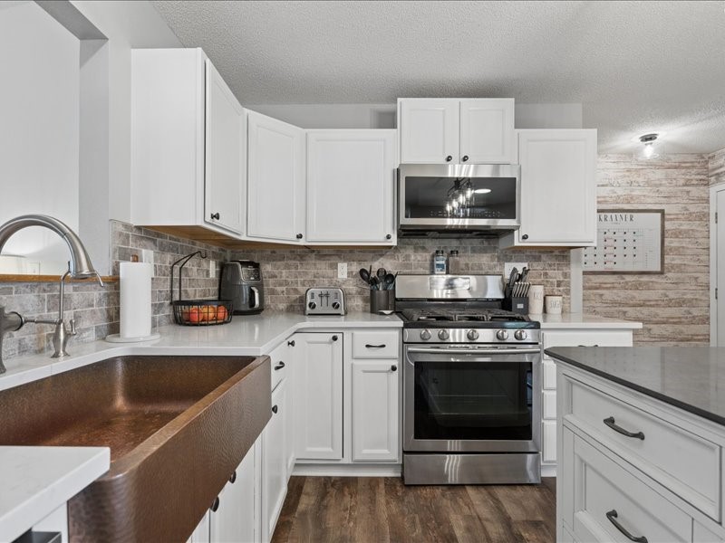 2698 Hidden Valley Trail NE Solon IA 52333