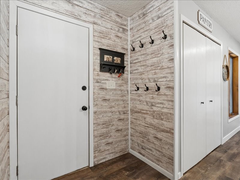 2698 Hidden Valley Trail NE Solon IA 52333