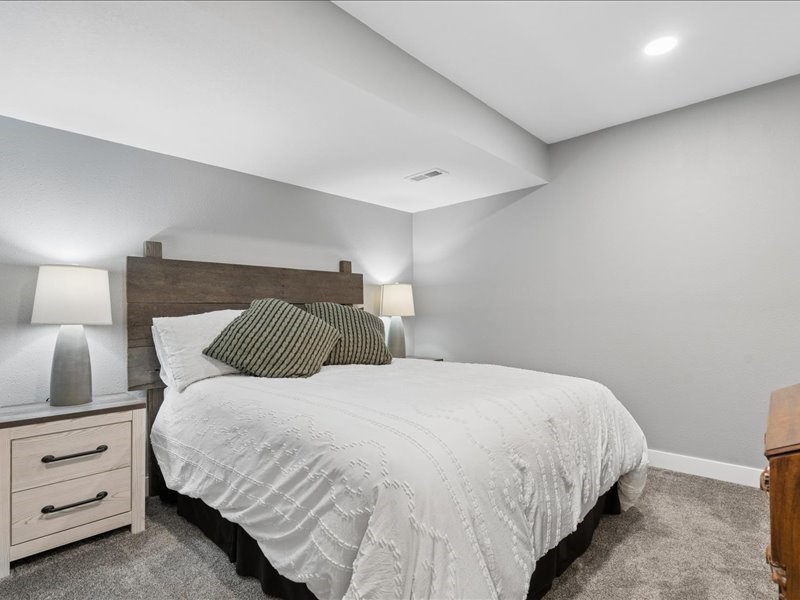 2698 Hidden Valley Trail NE Solon IA 52333