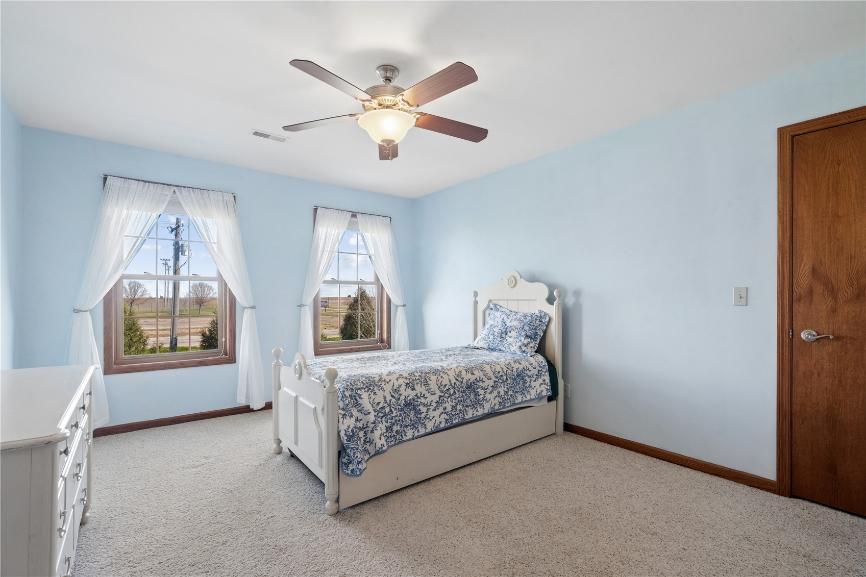 123 Cottage Drive Mechanicsville IA 52306
