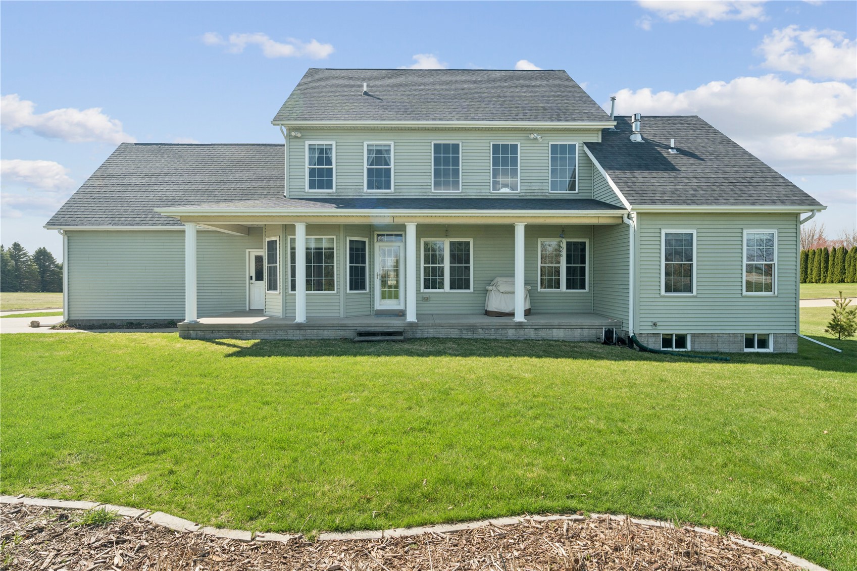 123 Cottage Drive Mechanicsville IA 52306
