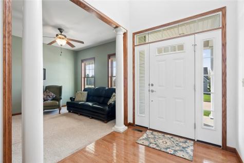 123 Cottage Drive Mechanicsville IA 52306