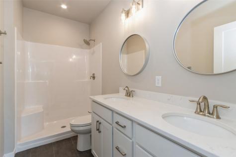 765 Chamberlin Lane North Liberty IA 52317