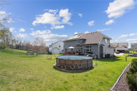 925 Rolling Creek Drive NE Cedar Rapids IA 52402