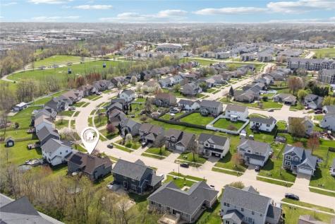 925 Rolling Creek Drive NE Cedar Rapids IA 52402