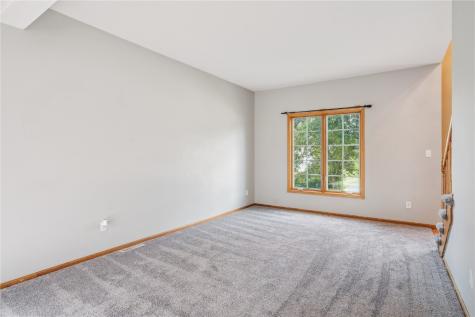 925 Rolling Creek Drive NE Cedar Rapids IA 52402