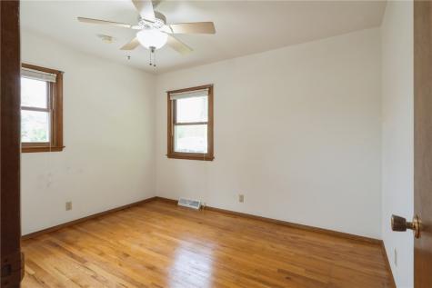 1510 26th Street NW Cedar Rapids IA 52405