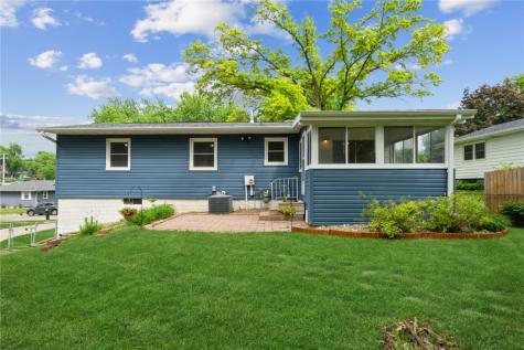 1510 26th Street NW Cedar Rapids IA 52405