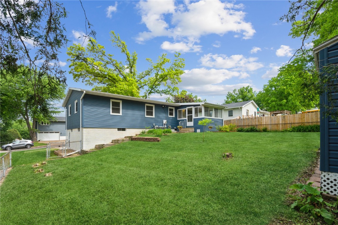 1510 26th Street NW Cedar Rapids IA 52405