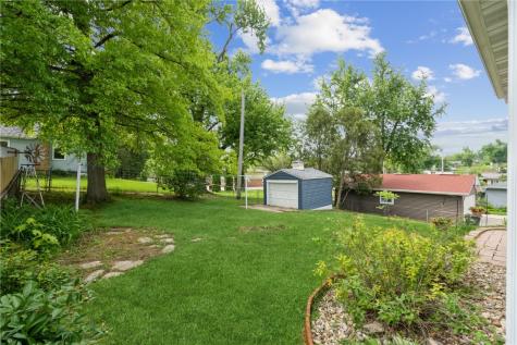 1510 26th Street NW Cedar Rapids IA 52405