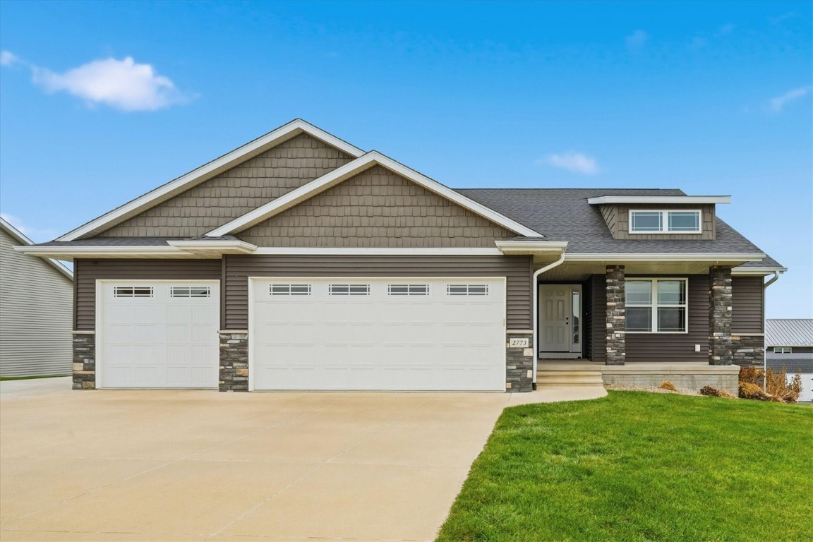 2773 Ridgeview Drive Palo IA 52324