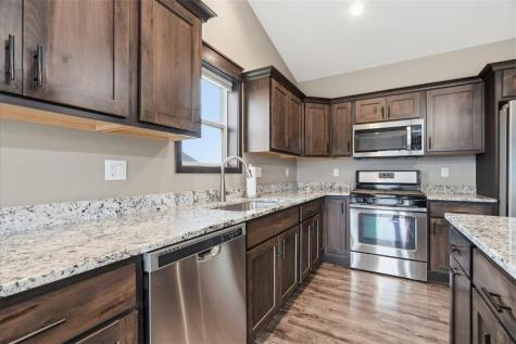 2773 Ridgeview Drive Palo IA 52324