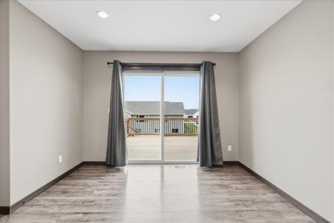 2773 Ridgeview Drive Palo IA 52324