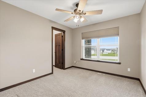 2773 Ridgeview Drive Palo IA 52324