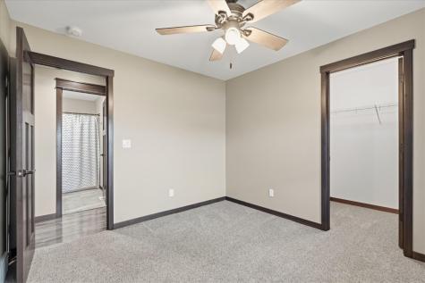2773 Ridgeview Drive Palo IA 52324