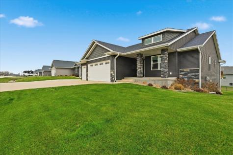 2773 Ridgeview Drive Palo IA 52324
