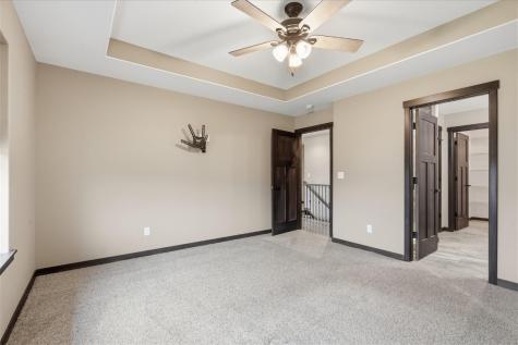 2773 Ridgeview Drive Palo IA 52324