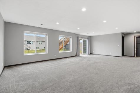 2773 Ridgeview Drive Palo IA 52324