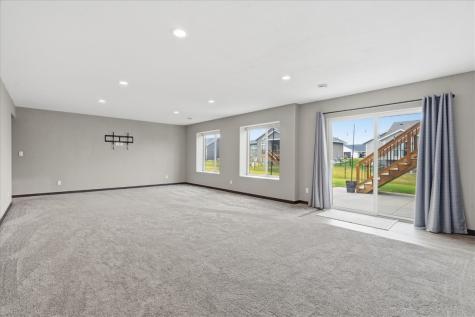 2773 Ridgeview Drive Palo IA 52324