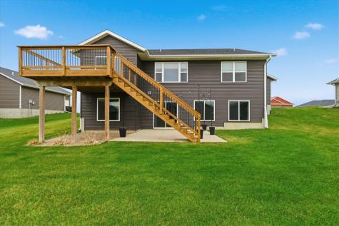 2773 Ridgeview Drive Palo IA 52324