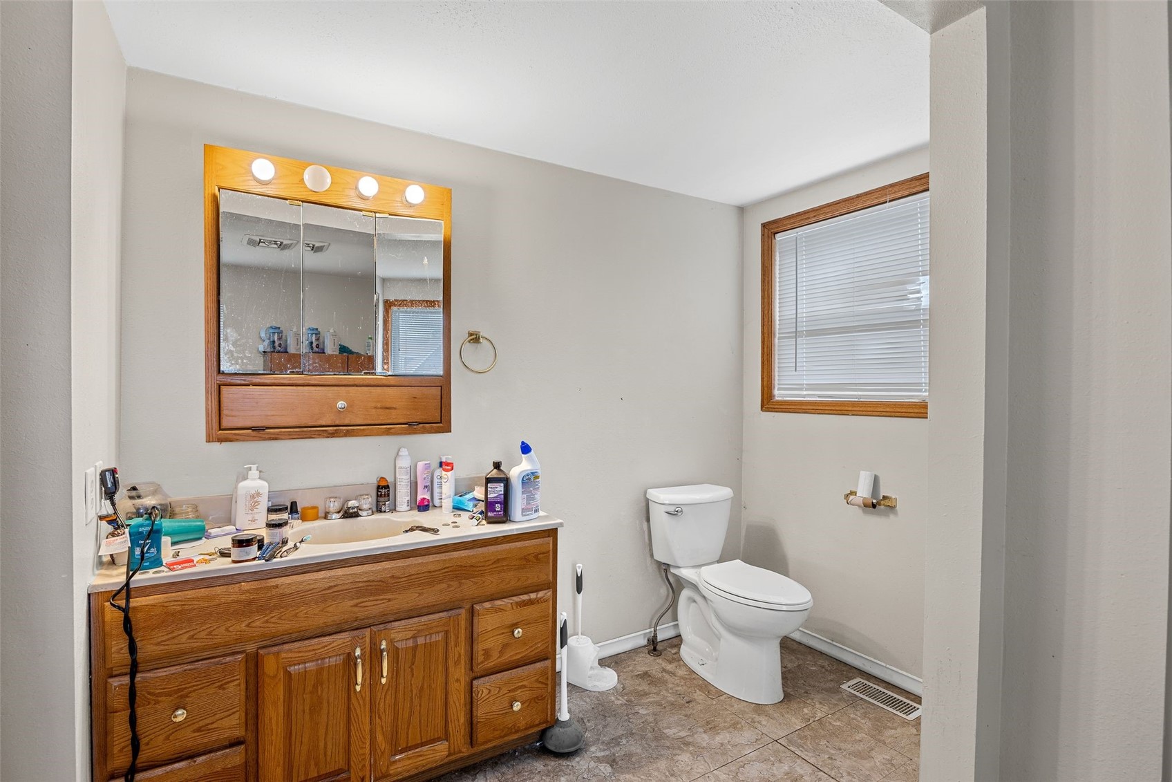 216 13th Street NW Cedar Rapids IA 52405