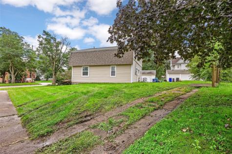 216 13th Street NW Cedar Rapids IA 52405