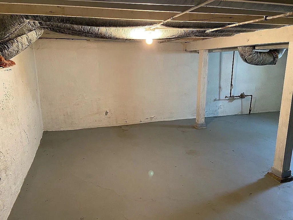 216 13th Street NW Cedar Rapids IA 52405