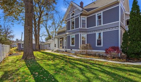 211 E Main Street Lisbon IA 52253