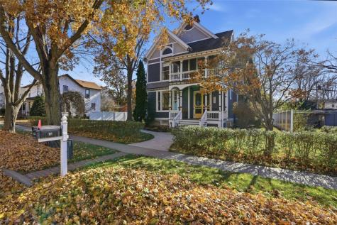 211 E Main Street Lisbon IA 52253