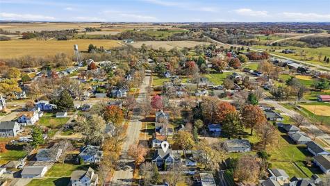 211 E Main Street Lisbon IA 52253