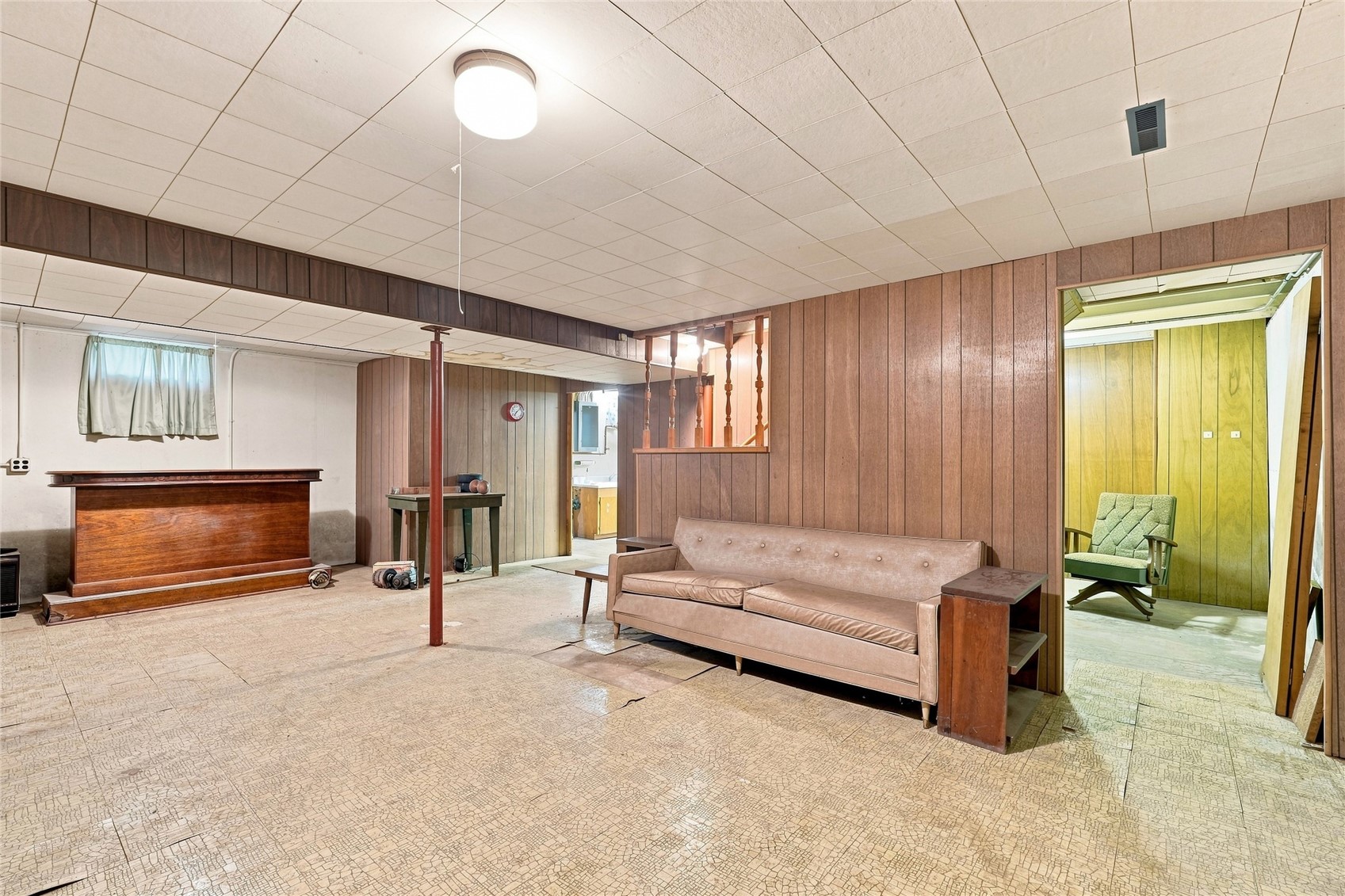 2423 O Avenue NW Cedar Rapids IA 52405