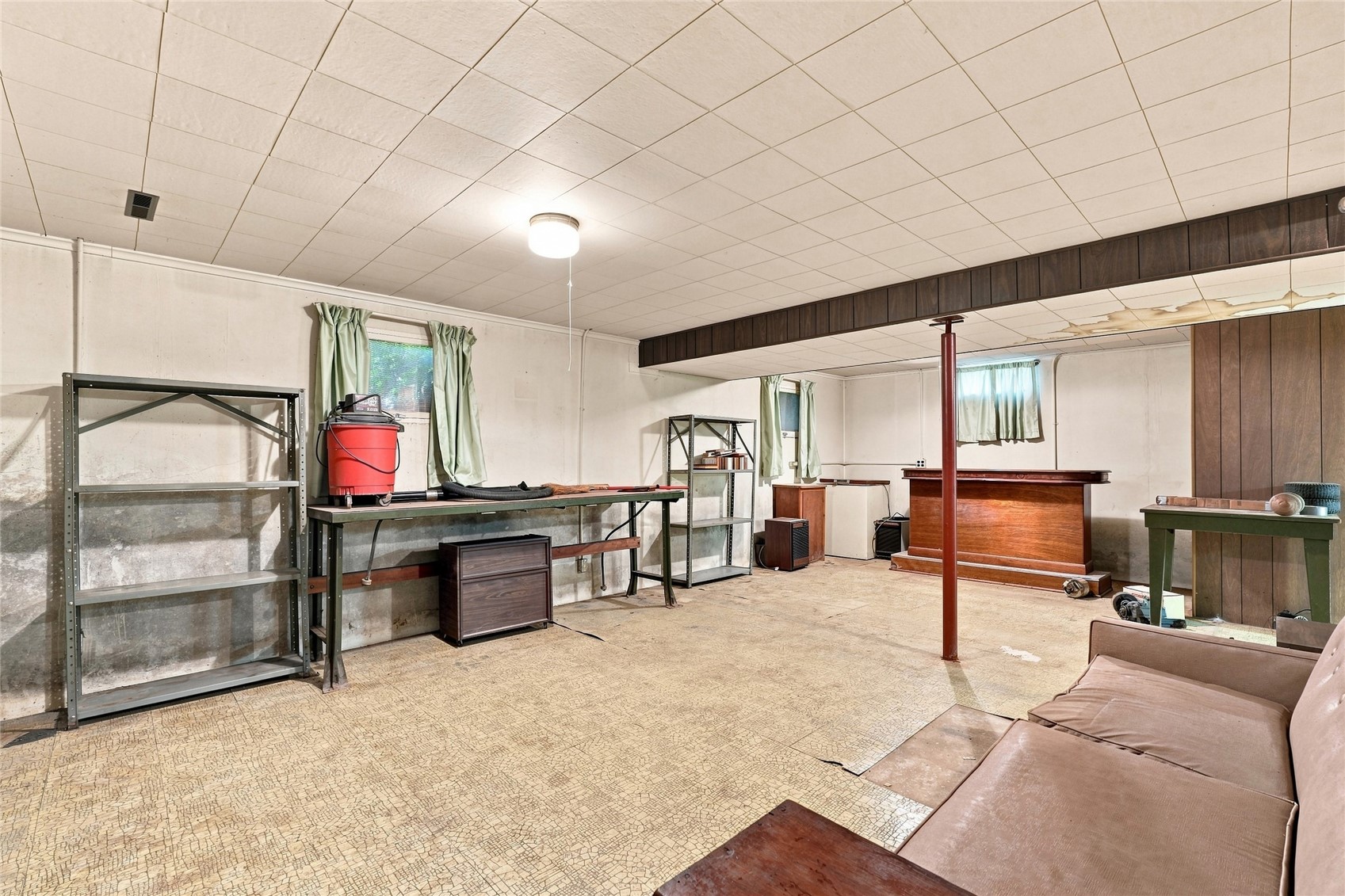 2423 O Avenue NW Cedar Rapids IA 52405