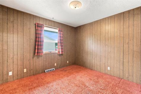 2423 O Avenue NW Cedar Rapids IA 52405