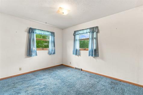 2423 O Avenue NW Cedar Rapids IA 52405