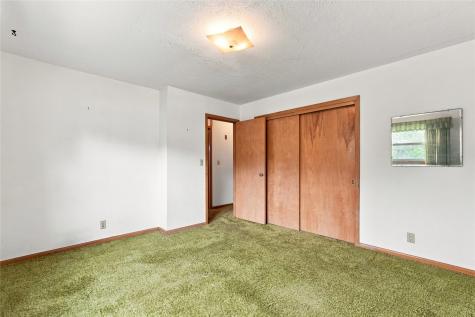 2423 O Avenue NW Cedar Rapids IA 52405