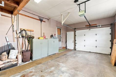 2423 O Avenue NW Cedar Rapids IA 52405